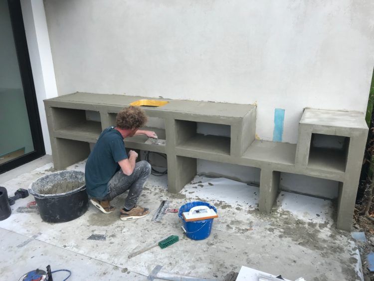 Stout Opvoeding liefdadigheid Buitenkeuken bouwen van gipsblokken, betonstuc en Marokkaanse tegels –  Alles over bouw